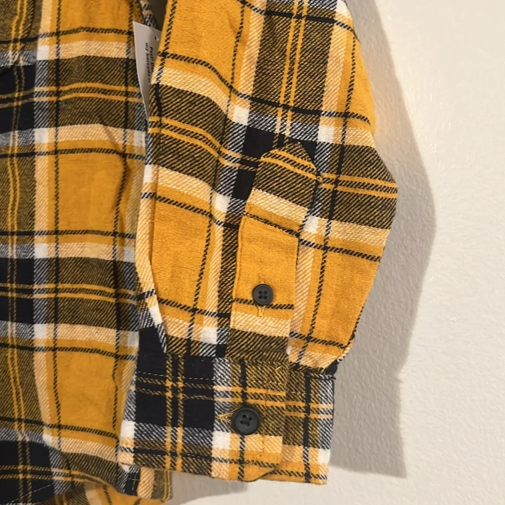 Old Navy plaid flannel shirt with hood